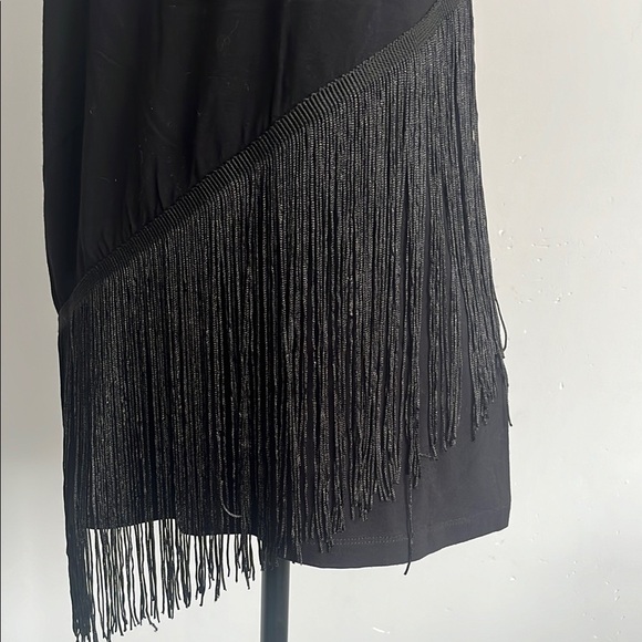 Yest Black Fringe Asymetrical Tank - Picture 4 of 6